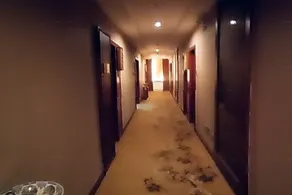 Yilong Hotel - Image 3