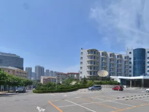 China Hualu Hotel - Image 2