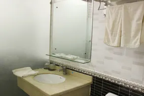 Xinfeng Shuanghui Business Hotel - Image 5
