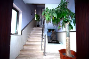 Home and Hotel - Image 4
