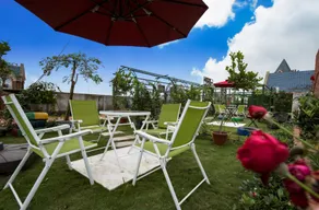 Cheerer Lake Hotel - Image 4