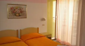Nives - Image 4