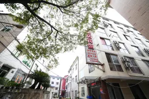 OYO yichang kangju hotel - Image 4