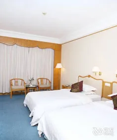Yangtse River Hotel - Image 5