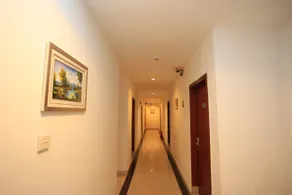 Dongfang Hotel - Image 2