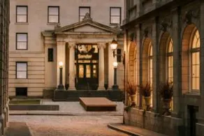 Sonder by Marriott Bonvoy Apollon Apartments Old Montreal - Image 4