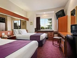 Microtel Mesquite Hwy 80 - Image 5