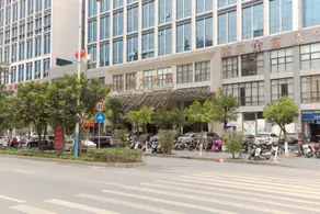 Winning Hotel - Image 5