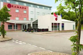 Ramada by Wyndham Wakefield - Image 4