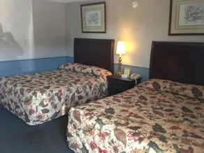Cadet Motor Inn - Image 4