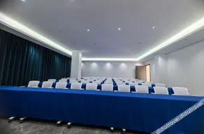 THE JUNYUE HOTEL - Image 4