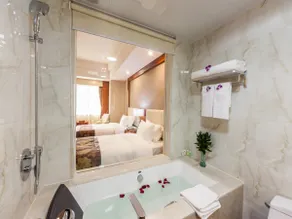 Hongkong International Hot Spring Hotel - Image 3