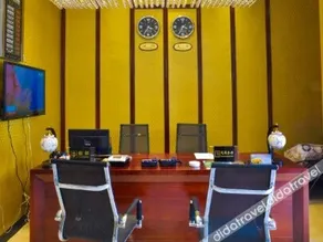 Mini Holiday Hotel - Image 1