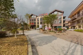 Lezhi Little Shell Hotel - Image 3