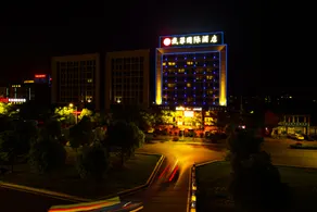DeFfy International Hotel - Image 2