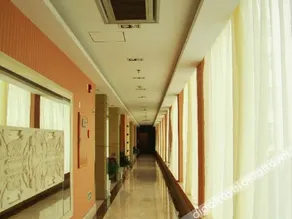 NEW OVERSEAS CHINESE HOTEL - Image 5