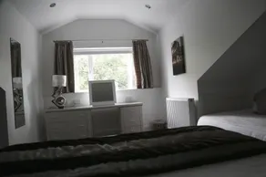 La Suisse Serviced Apartments - Image 4