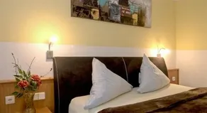 City Arcaden Hotel - Image 4