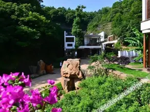 Zizai Pingjiang Wild Luxury Resort - Image 5