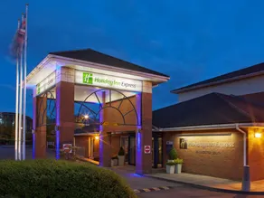 Holiday Inn Express Gloucester - South by IHG - Image 5