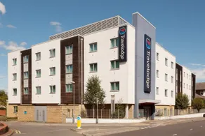Travelodge Bracknell Central - Image 4