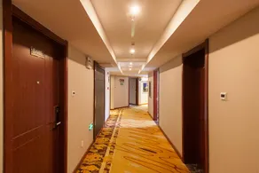 Super 8 Si County Sizhou Ave - Image 3