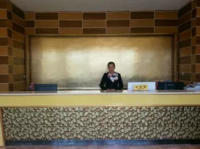 Laiji'an Zhenquan Hotel - Image 2