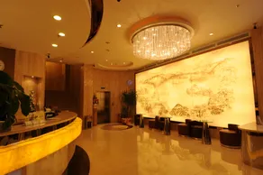 Veee Hotel - Image 3