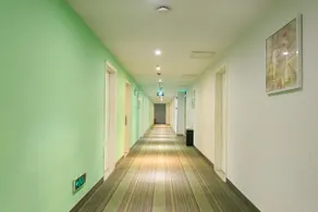 Moline Select Hotel - Image 2