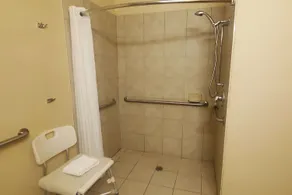 Wingate By Wyndham Youngstown - Image 2