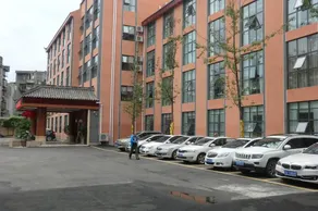 Huaxi Hotel Dujiangyan - Image 4