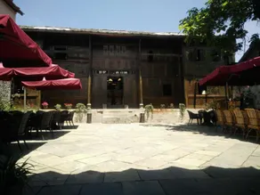 Jiuzhou Inn - Image 1