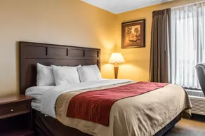 Sleep Inn & Suites Mifflinville - Bloomsburg - Image 2