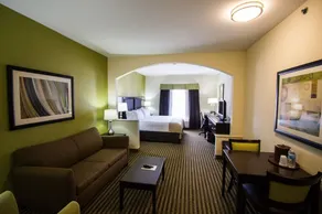 La Quinta Inn & Suites Nacogdoches - Image 4