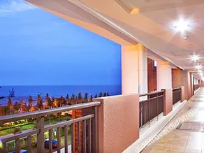 Golden Sunshine Tide Hotspring Resort - Image 2