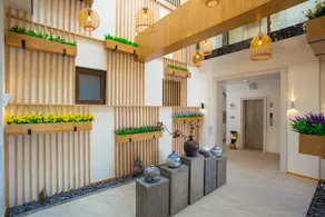 Coastal Huashu Boutique Hotel - Image 2