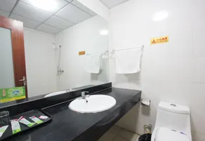 Weifang Huijuyuan Business Express Hotel - Image 5
