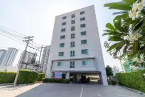 Townhouse Siam Privi Hotel - Image 4