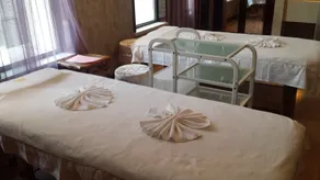 Golden Kirin Hotel - Image 5