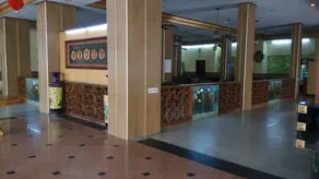 Sixi Holiday Hotel - Image 3