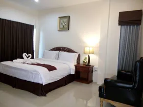Saranrom Resort - Image 5
