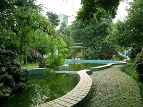 Dolton Lushan Hotel - Image 2