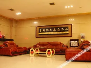 Liuhe Hotel - Image 5