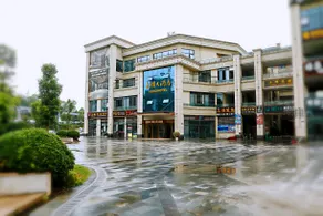 Yuhu Hotel - Image 5