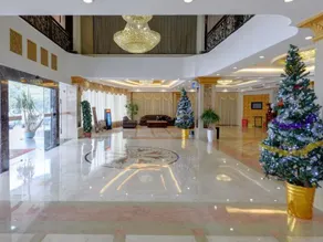 Sunny Holiday Hotel - Image 4