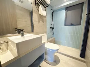 K380 Hotel - Image 2