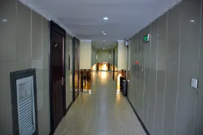 Xinyue Business Hotel - Image 1