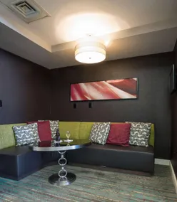 Worthington Suites - Image 5