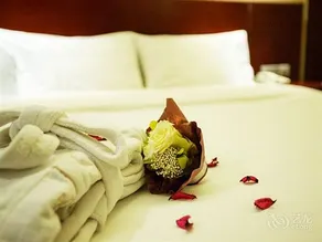 Rezen Hotel Fortune Jiaxing - Image 5