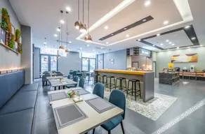 HomeInn Business Hotel (Weifang Yixin Street North of High-speed Railway Station) - Image 3